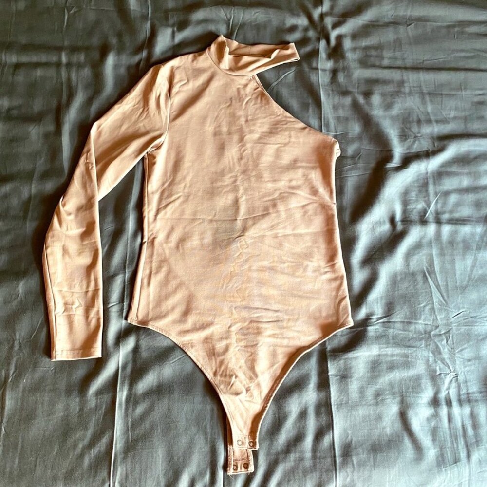 Abercrombie asymmetric bodysuit M tan